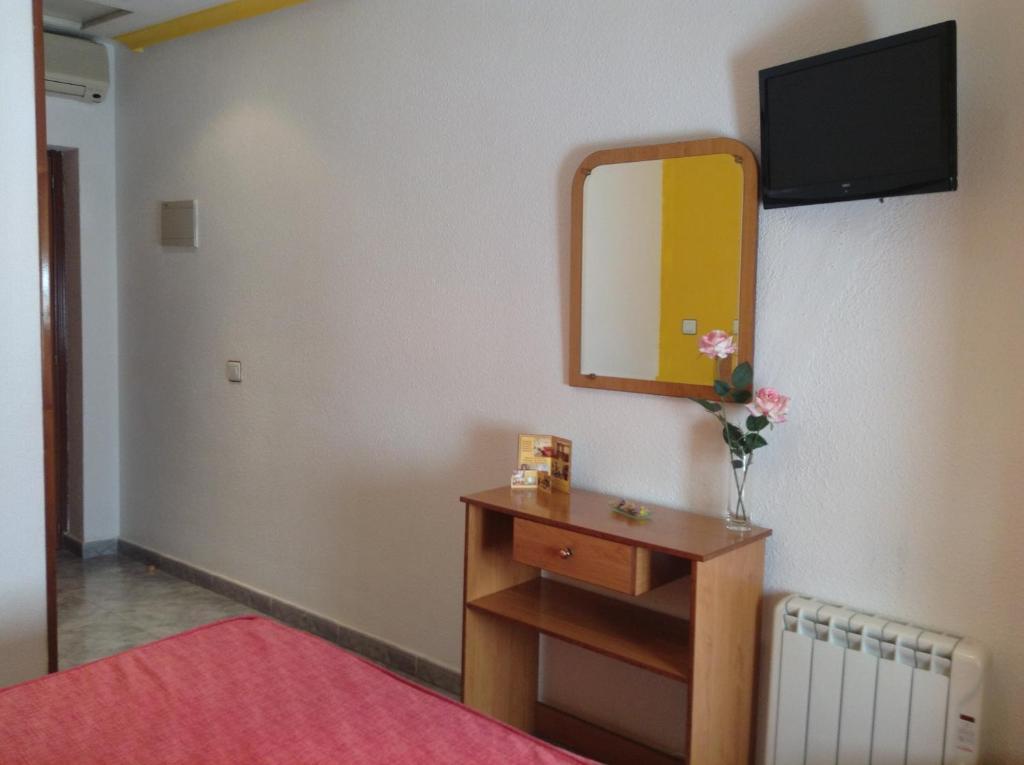 Hostal Santa Marta Aranjuez Værelse billede
